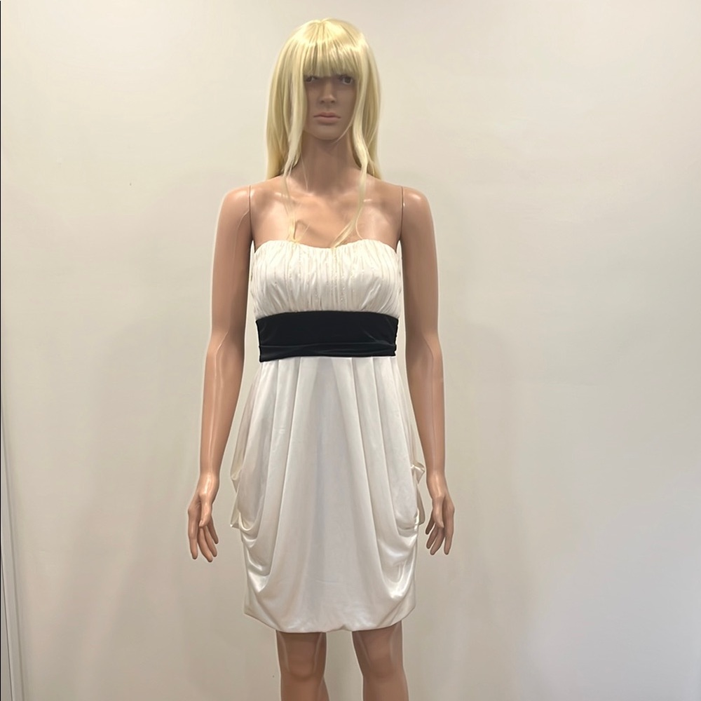 Fox Cream Strapless Babydoll Dress for Cocktail
